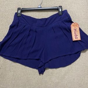 NEW. Mudd Shorts/Skorts. Size Medium.